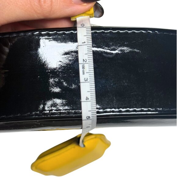 Vintage Black & White Half-Moon Shoulder Bag – Leather Croc Emboss - Made in USA - Picture 5 of 15